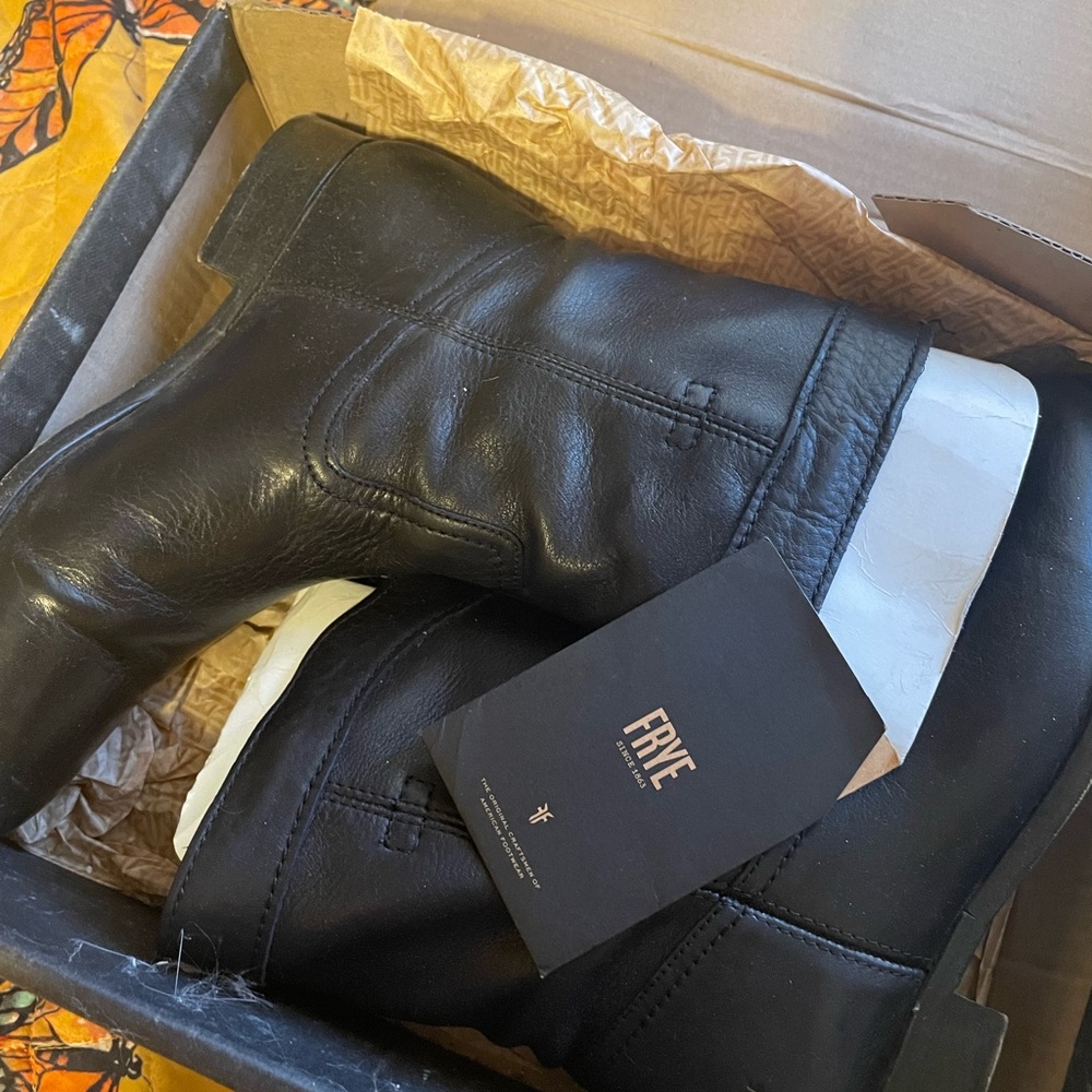 FRYE womens boots